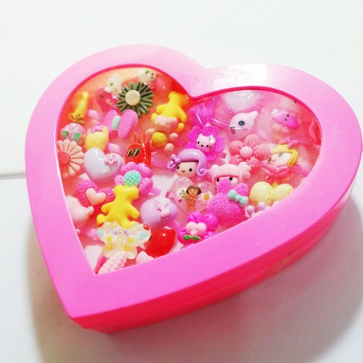 Caja de anillos infantiles x 36 u. Brillante