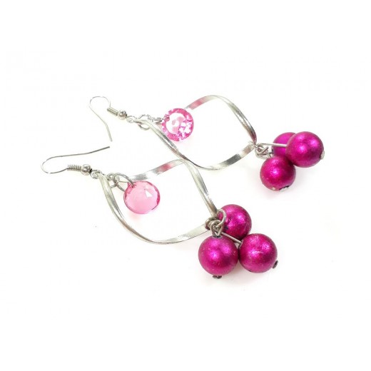 Aros Colgantes con Racimo de Perlas Metalizadas